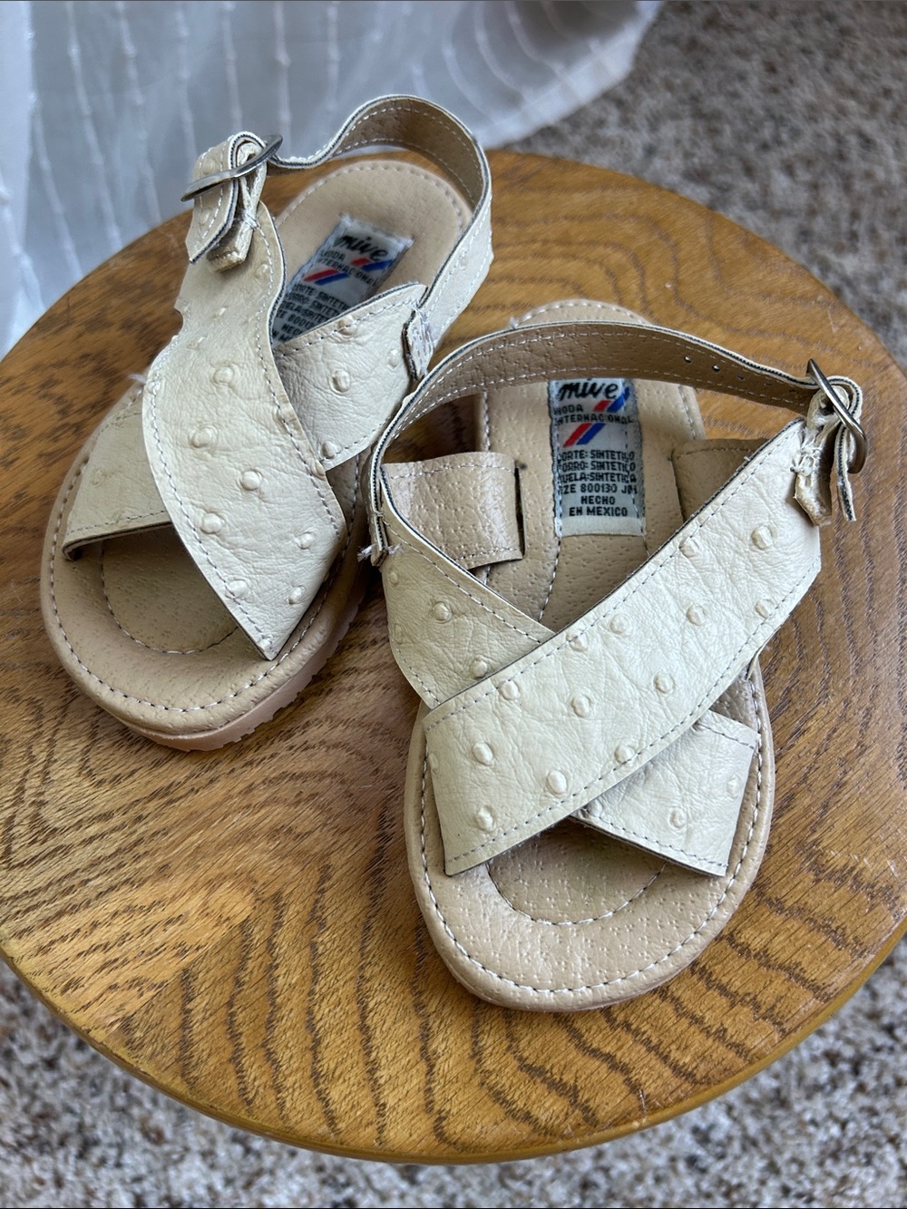 Cream Cross-Strap Kids Sandals with Buckle